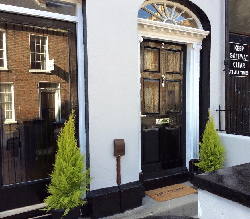 Princes House In The Walled City Londonderry Bagian luar foto
